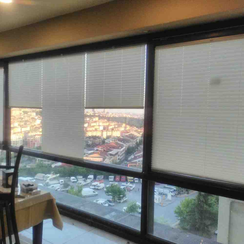 Pileli Cam Balkon Perdesi Örnek Uygulama - 6